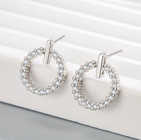 Women's Simple And Personalized Circle Cold Wind Earrings