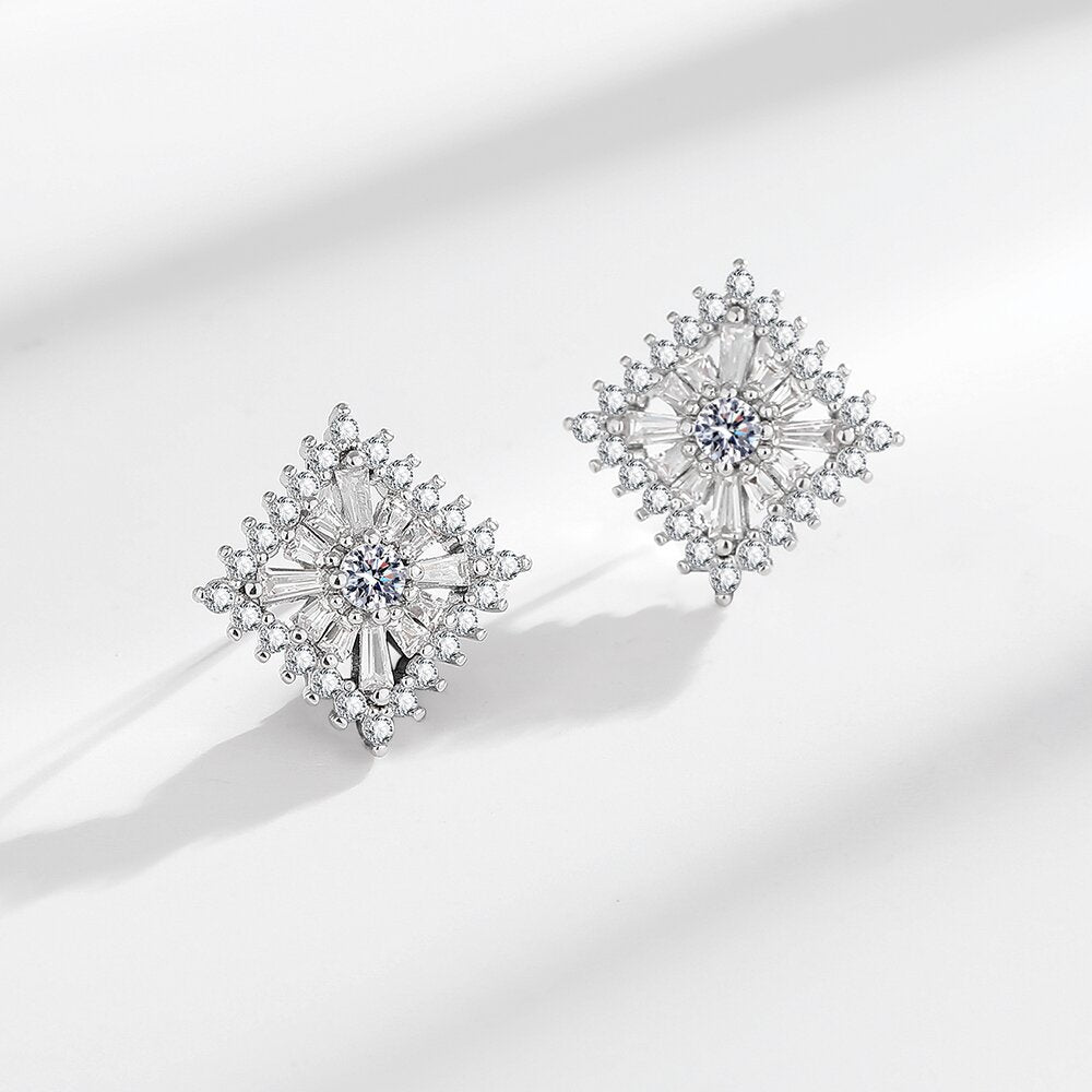 Boucles d'oreilles élégantes à la mode, tempérament féminin, haut sens