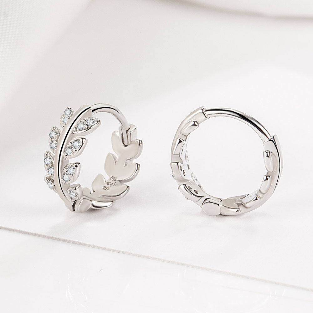 Women's Korean Leaf Eardrop Design Trendy Style Earrings
