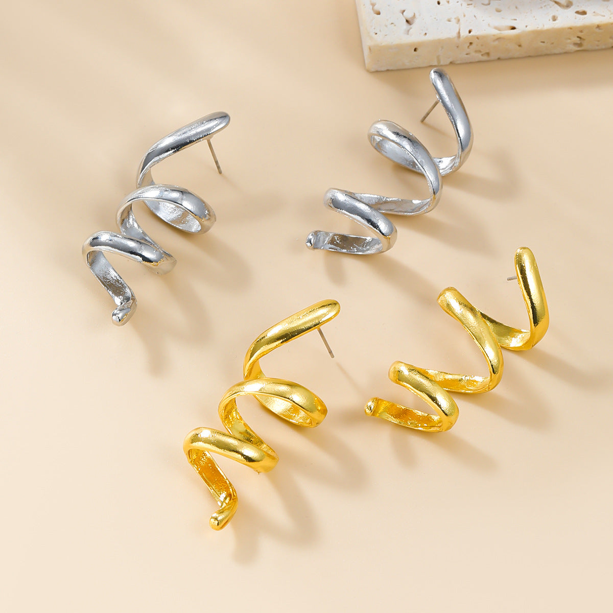 Women's Autumn Metal Alloy Fashion Design Thread Earrings