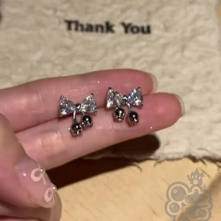 Women's Exciting Choice Gentle Rhinestone Bow Light Stud Earrings