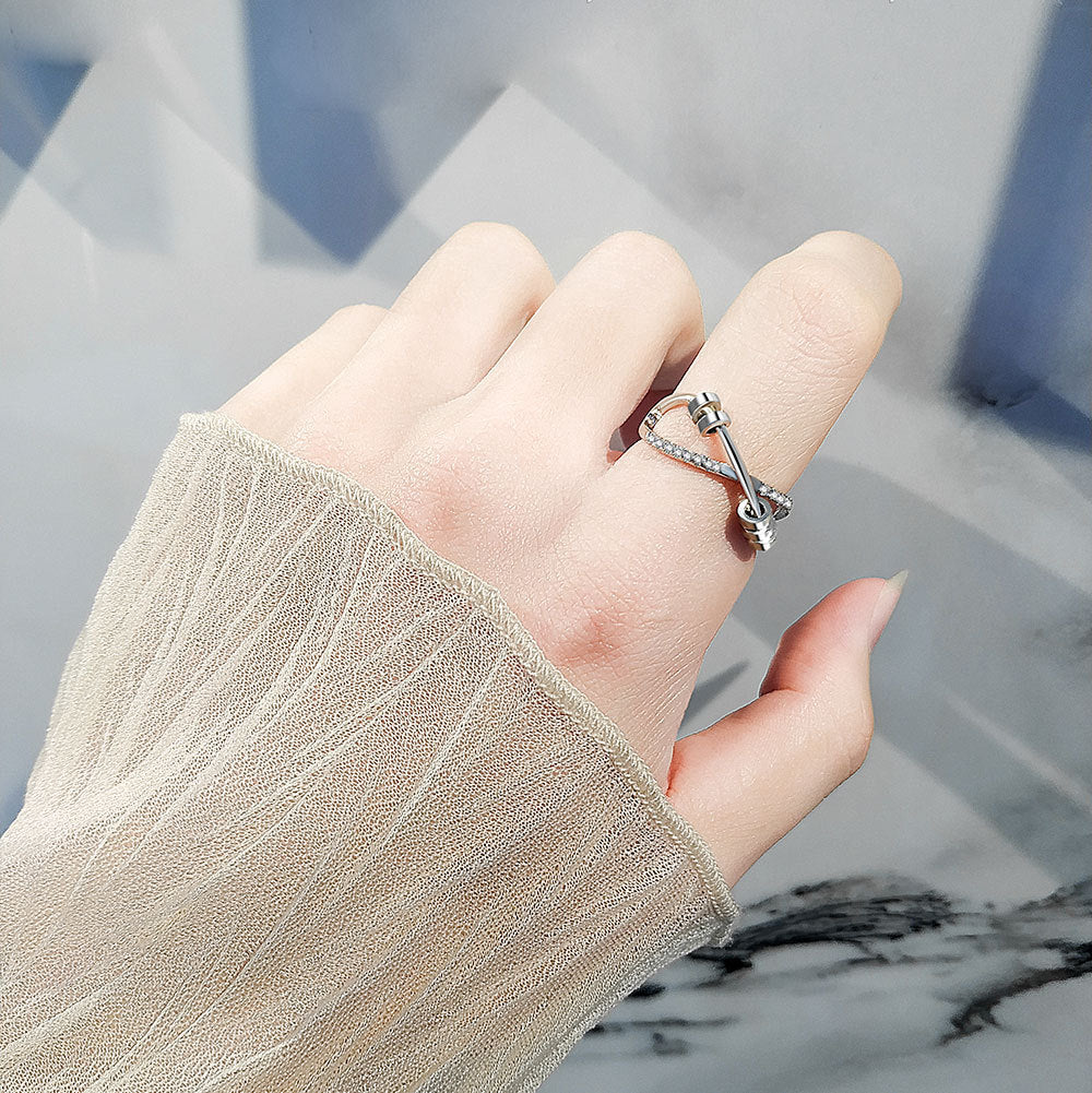 Fashion Simple Design Cross Decompression Rotatable Rings