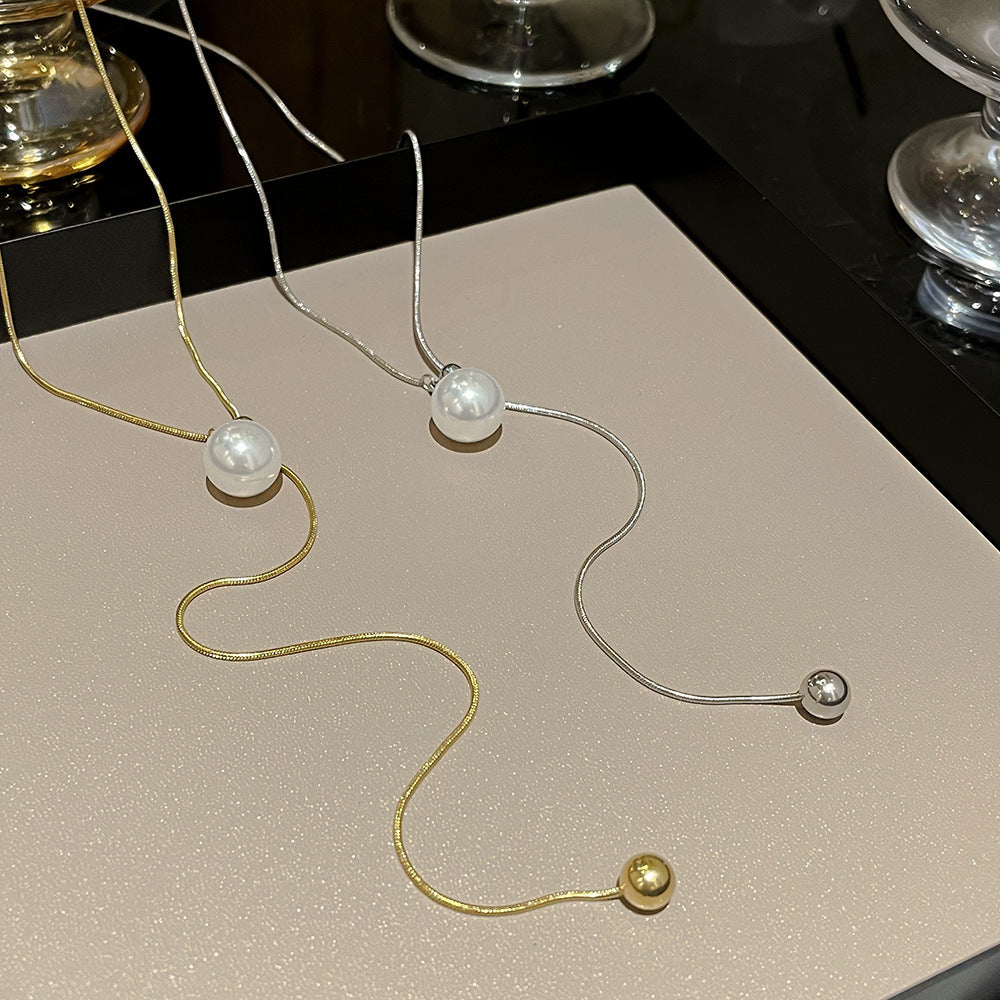 Colliers minoritaires de haute qualité avec ornement de luxe léger en perles pour femmes