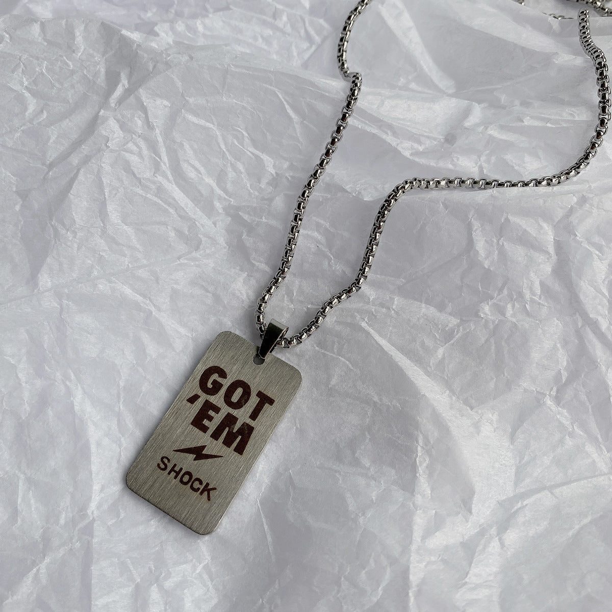 Colliers à pendentif en acier inoxydable et titane pour hommes