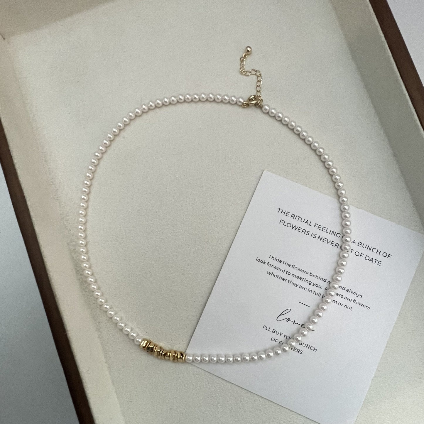 Colliers de cou en chaîne de clavicule capricieuse Simple en perles pour femmes
