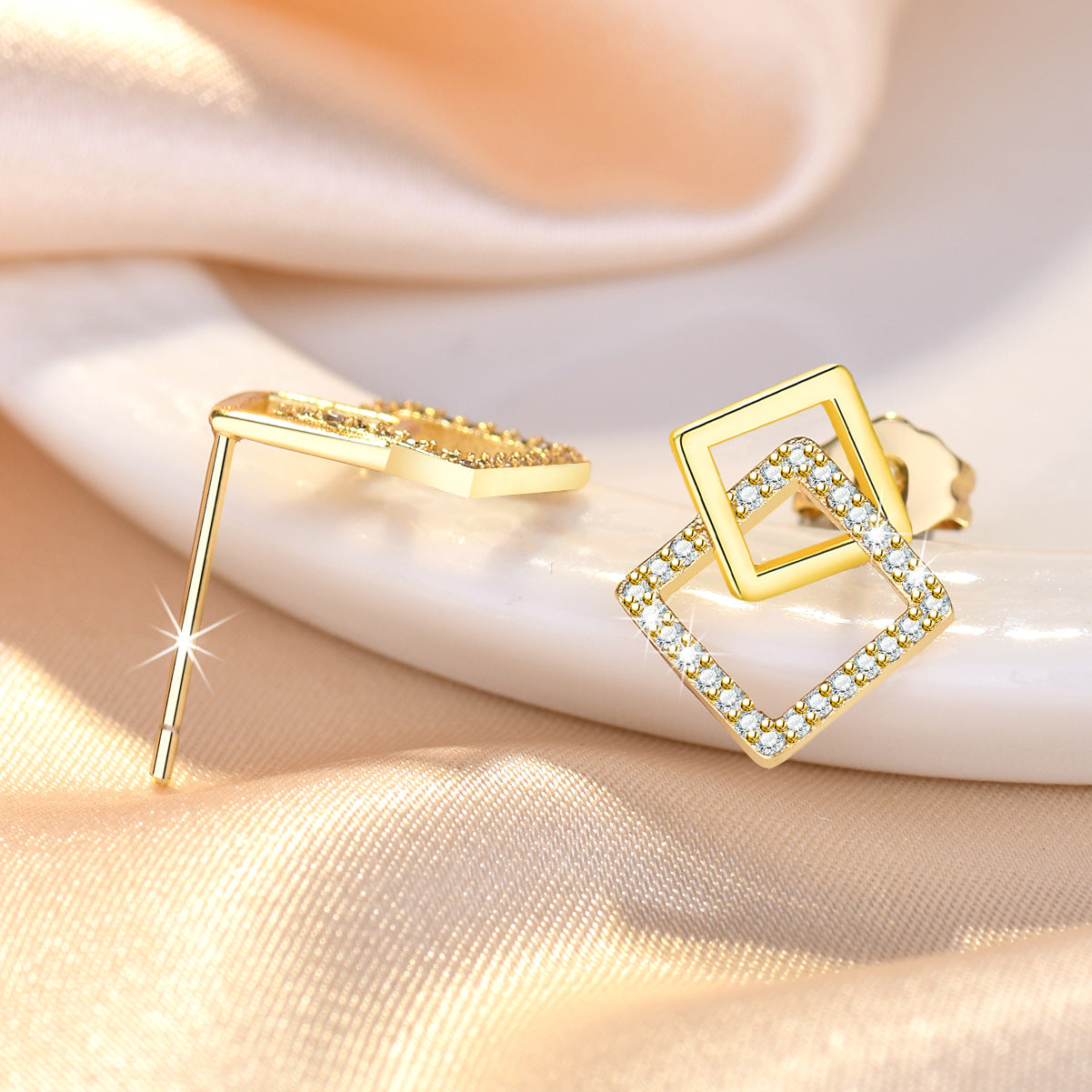 Women's Simple Square Geometric Ear Versatile High-grade Earrings