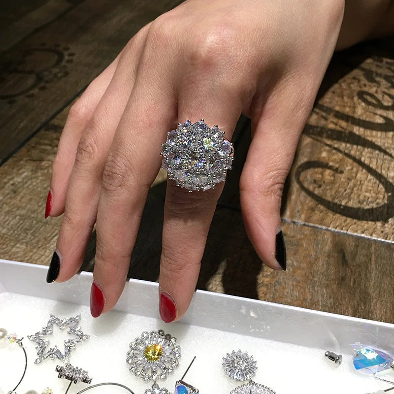 Luxury Style Exaggerated And Personalized Flower Rings