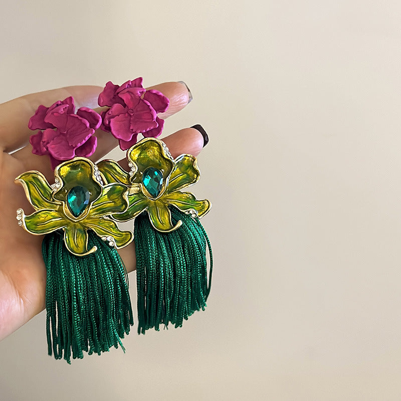 Übertriebene lange Quasten-Brautohrringe im chinesischen Stil mit Blumen-Retro-Motiv