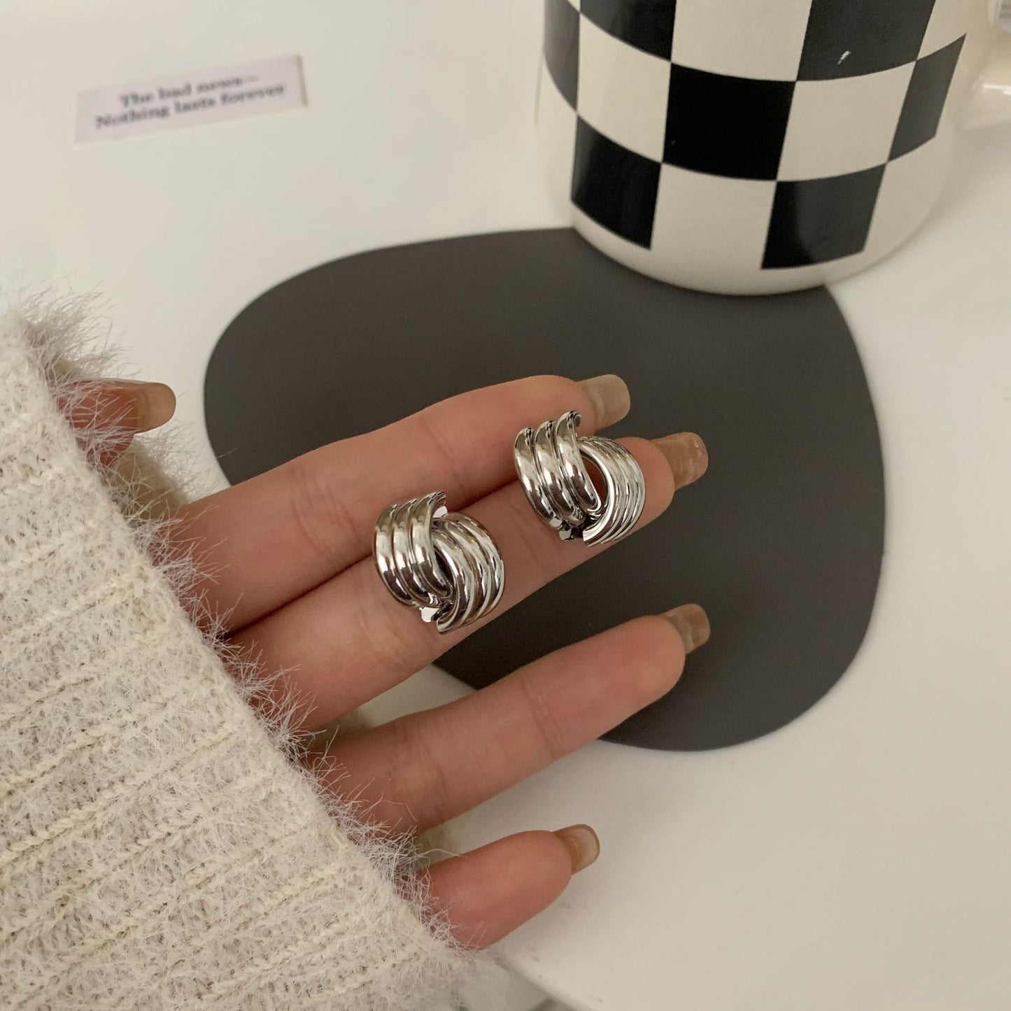 Needle Geometric Simple Metal Fashion Graceful Personality Earrings