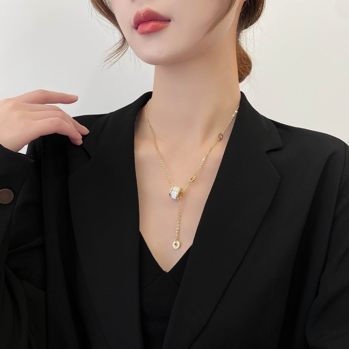 Women's Luxury Opal Small Waist High-grade Sweater Long Necklaces