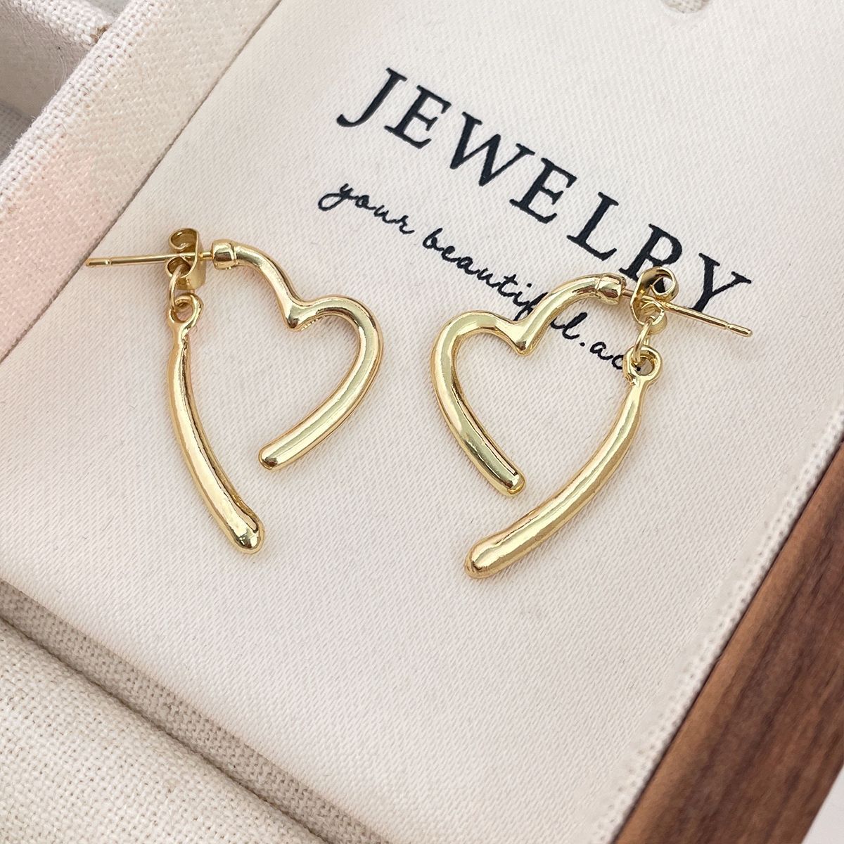 Women's Simple Heart Temperamental Design High-grade Creative One Pair Rings