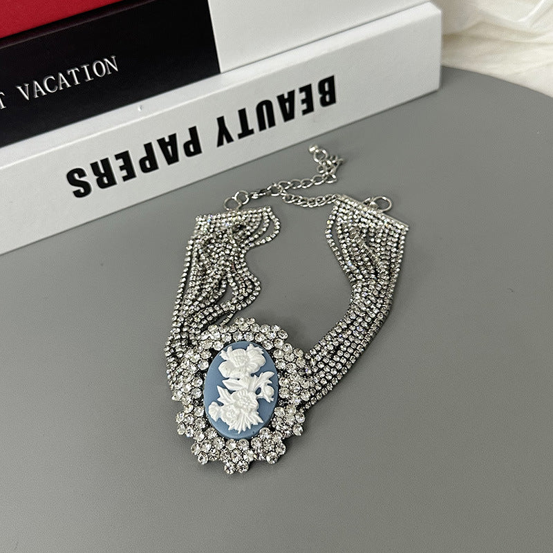 Women's Personalized Rhinestone Geometric Ellipse Embossed Flower Niche Rings