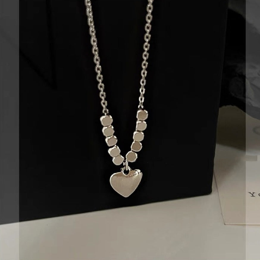 Colliers doux de niche de chaîne de clavicule de coeur de Sier des femmes