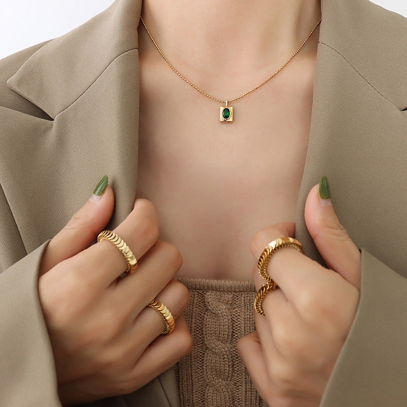 Colliers de cuivre de zircon ovale de luxe léger de style