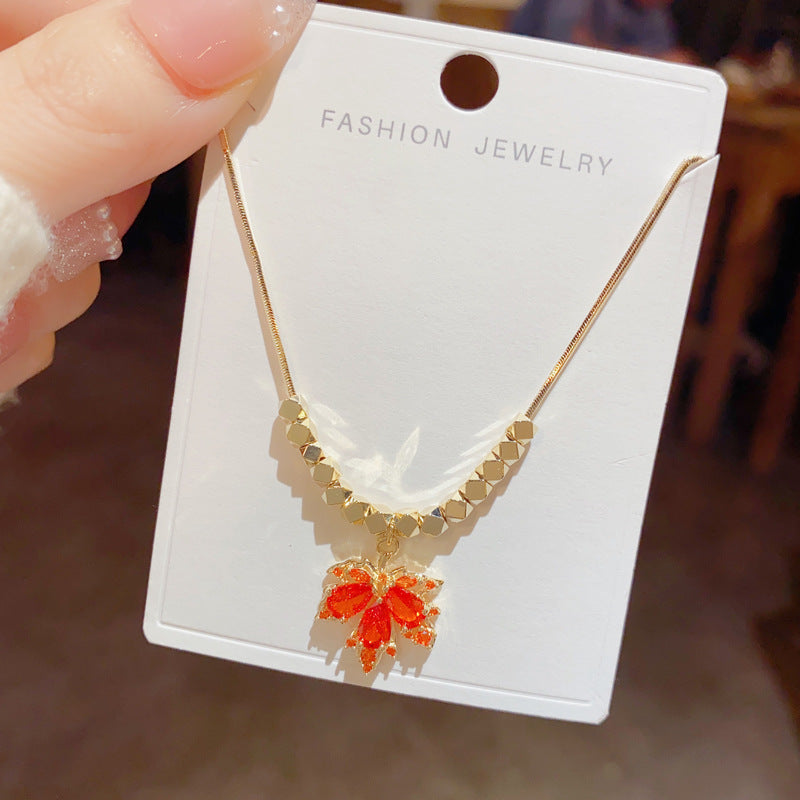 Feuille d'érable rouge tendance pour femmes, colliers légers au Design de niche