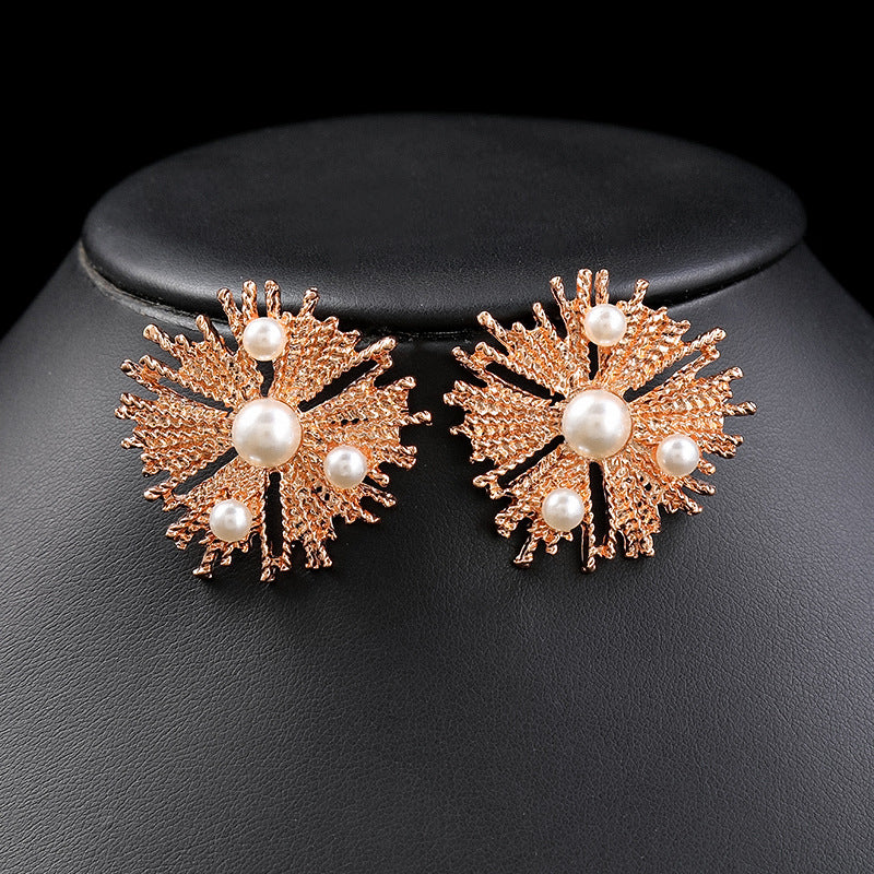 Suit Geometric Retro Exaggerated Alloy Inlaid Necklaces