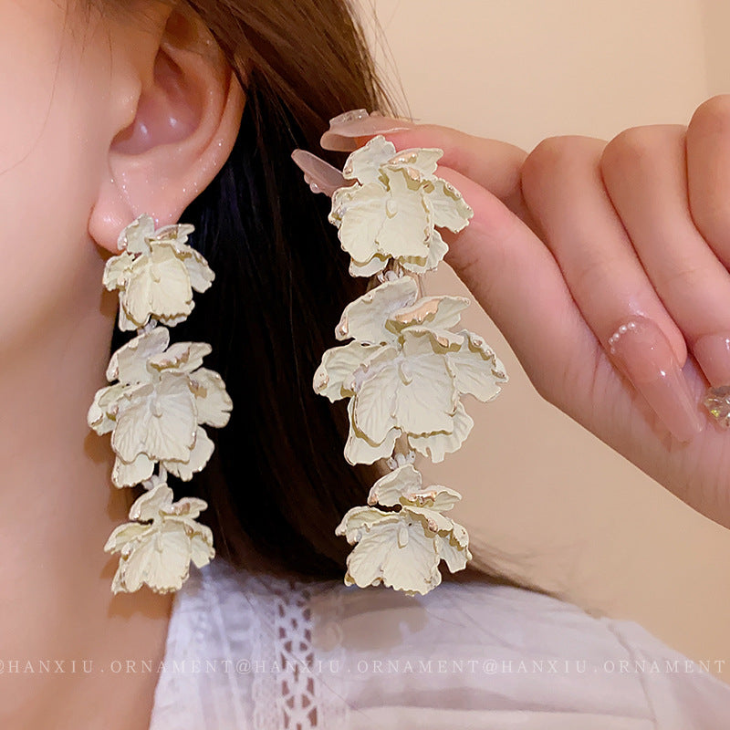 Boucles d'oreilles longues personnalisées à pampilles de fleurs de peinture