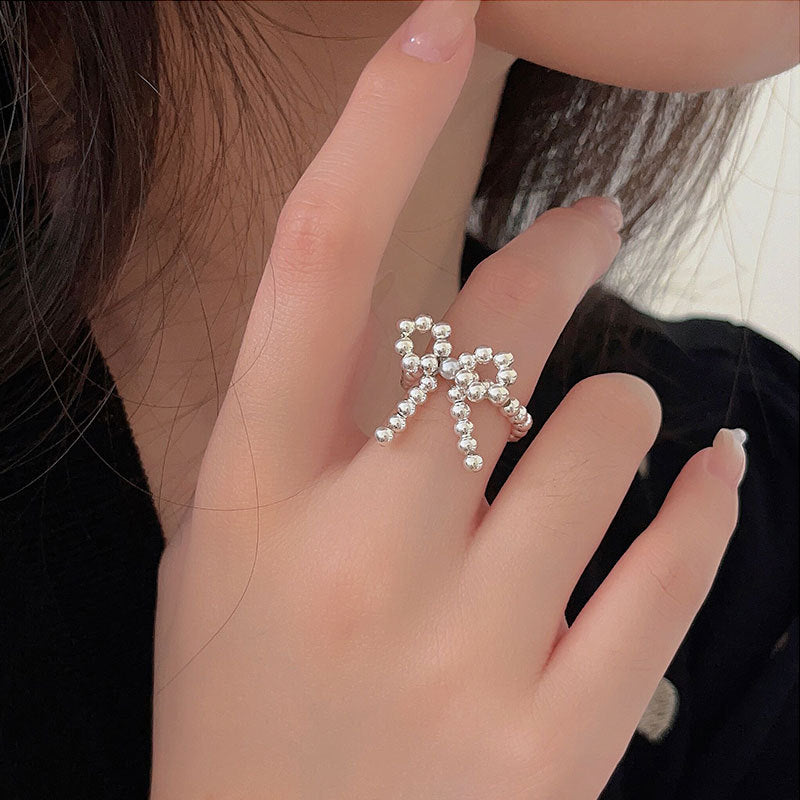 Women's Sier Stretch Round Beads Bow Personality And Fashion Rings