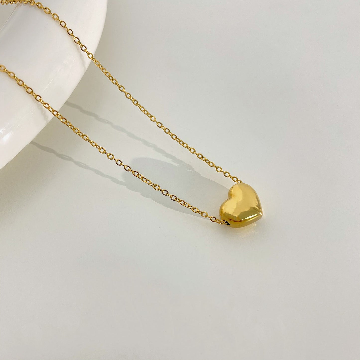Women's Three-dimensional Love Heart Special Interest Light Necklaces