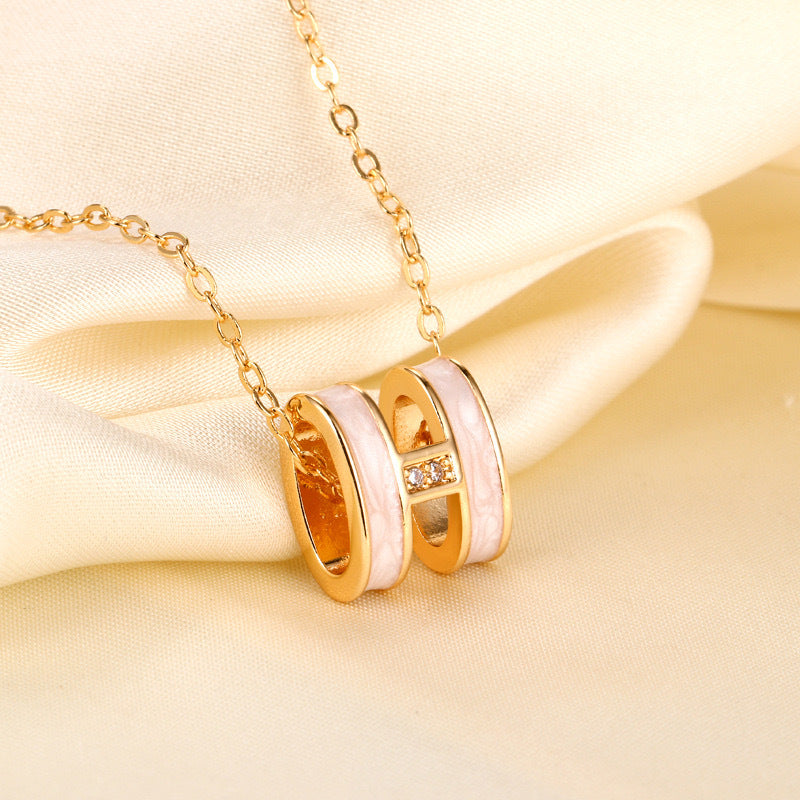 White Shell Letter Female Niche Bag Necklaces