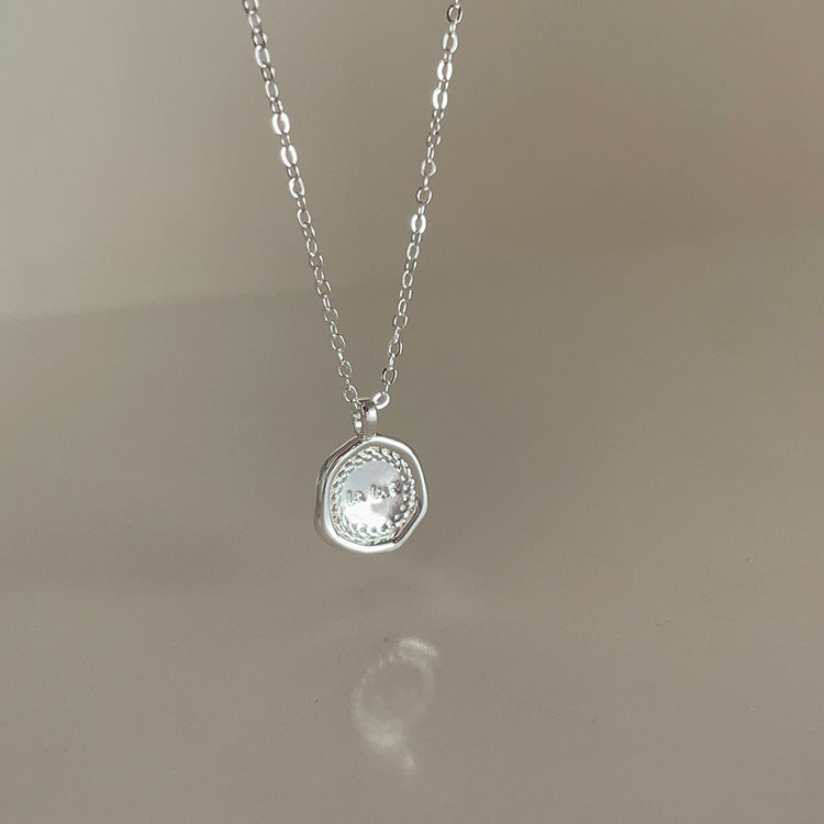 Pendentif irrégulier en métal mat, Niche féminine, personnalité rétro, tous les colliers