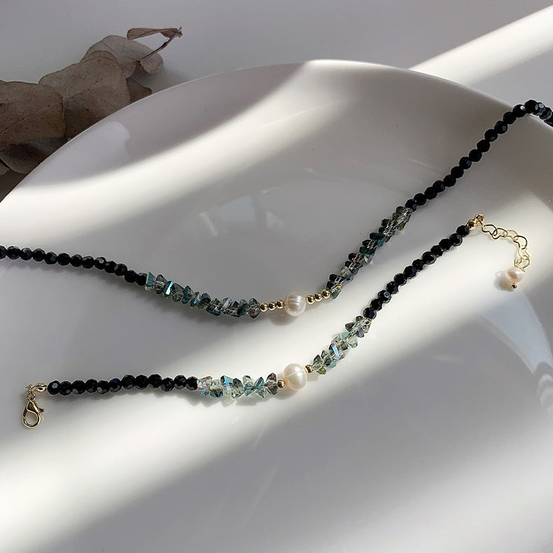 Colliers de conception de niche en cristal noir avec perles d'eau douce pour femmes