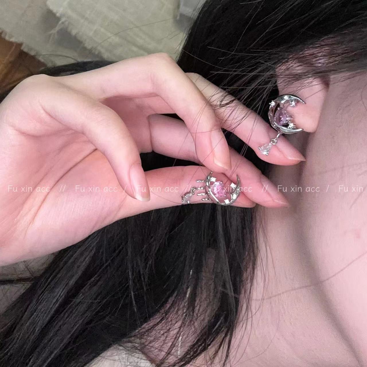 Pink Zircon Crescent Love Heart Female Light Luxury Earrings