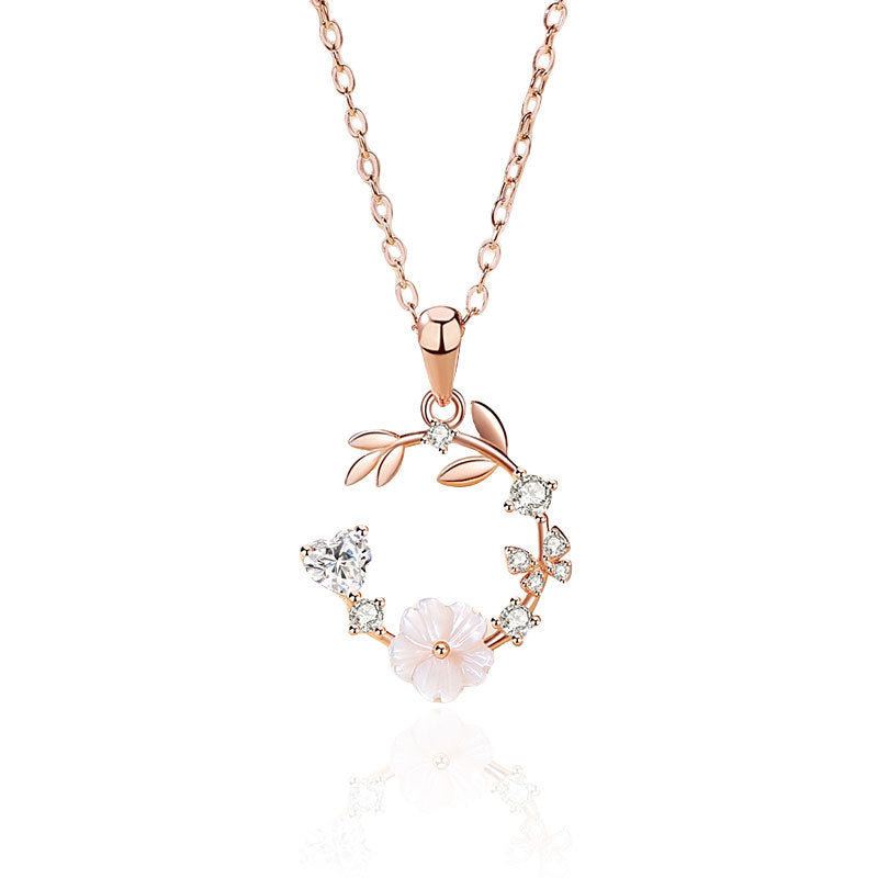 Colliers doux de danse de papillon volant pour femmes, fleurs fraîches