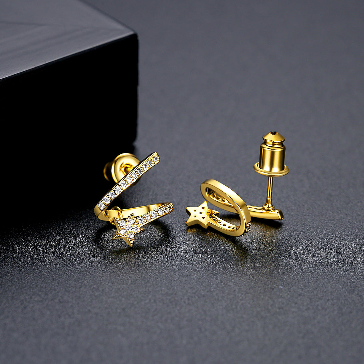 Women's Zircon Inlaid Korean Simple Golden Niche Earrings