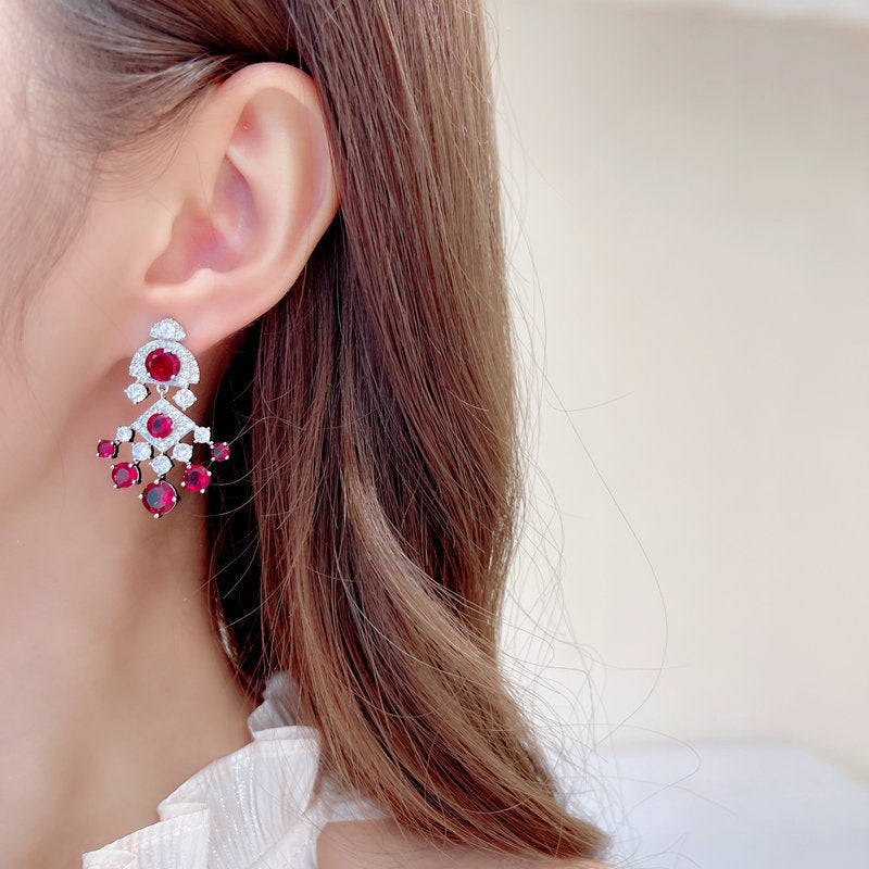 Sier Needle Light Luxury High-grade Inlaid Zircon Fan-shaped Banquet Earrings