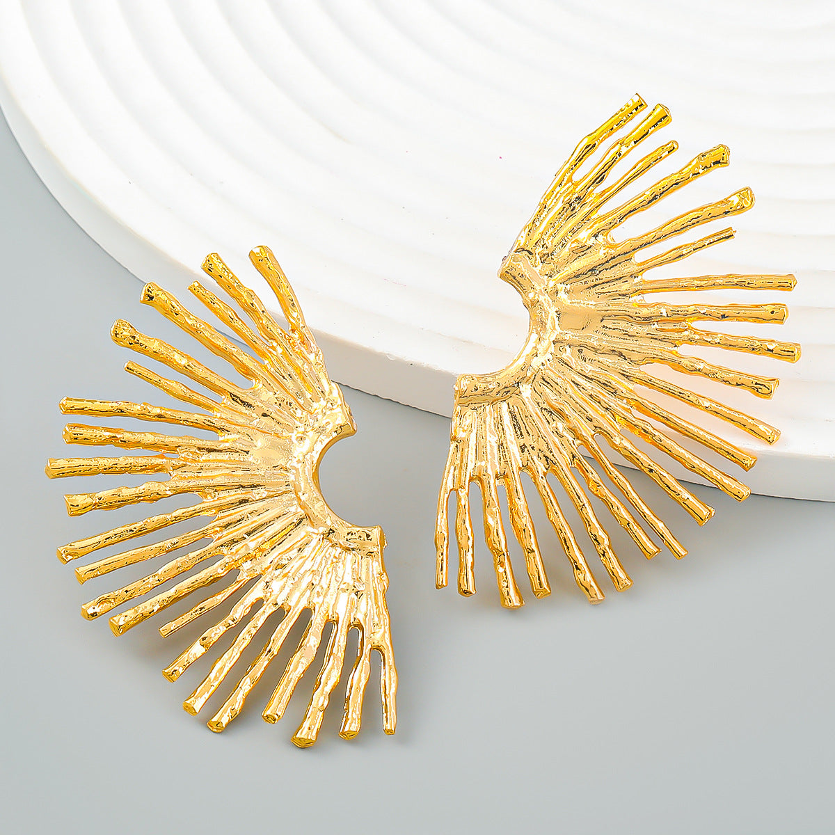 Alloy Half Sunflower Female Trend Party Earrings
