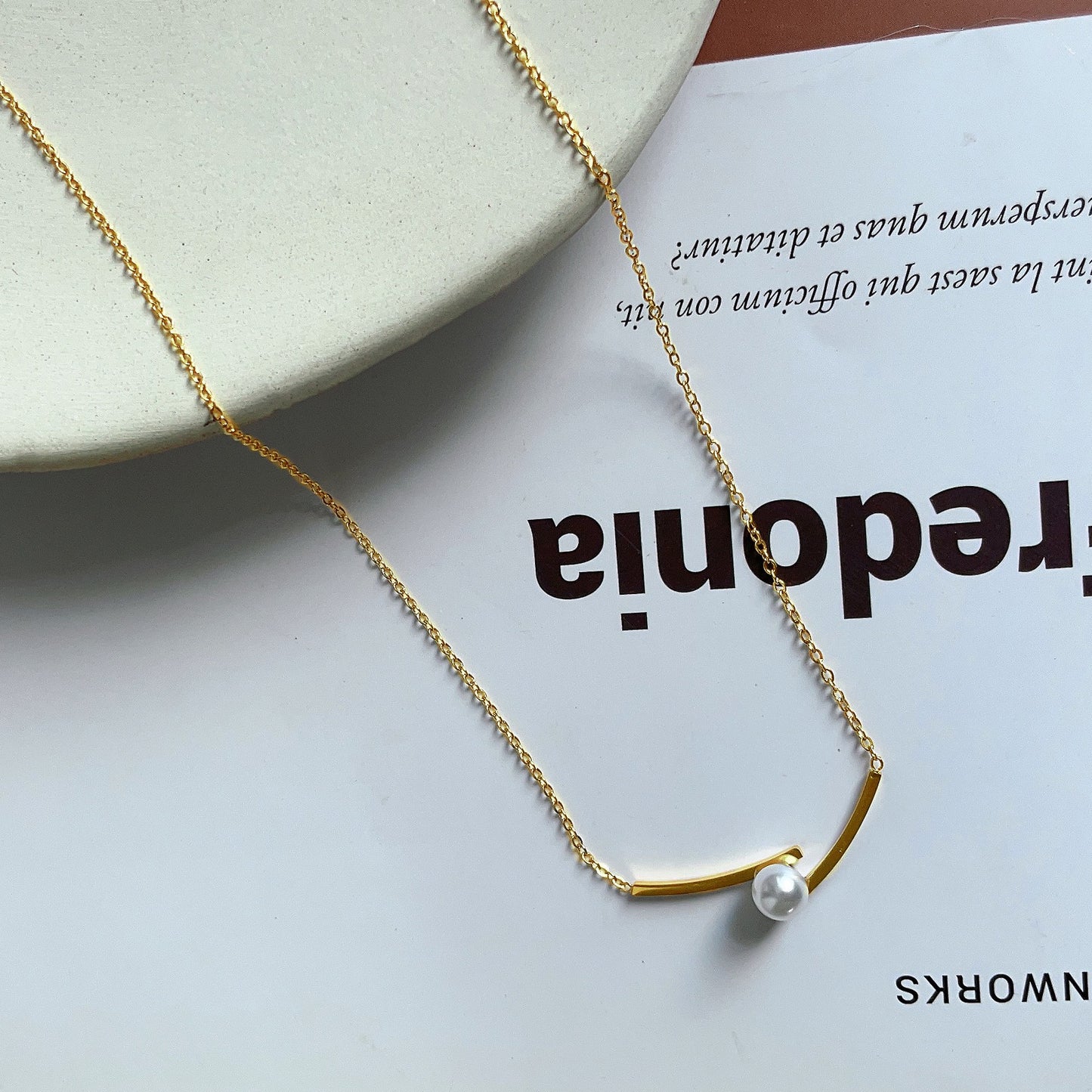 Pearl Female Light Luxury Minority Advanced Necklaces