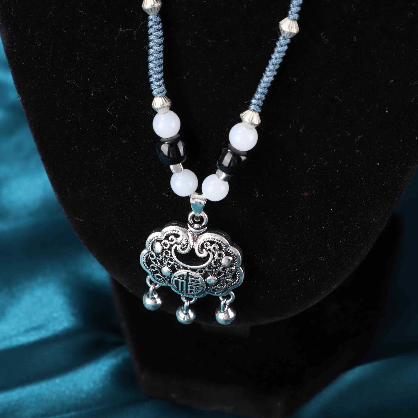 Safety Lock Beaded Pull Minority Light Luxury Necklaces