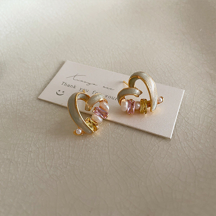 Women's Pearl Drop Oil Love Heart Design Sense Niche Earrings
