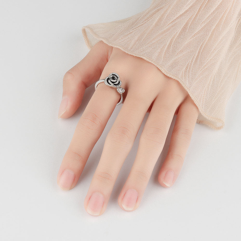 Women's Rotatable Fashion Personalized Cold Style Flowers Rings