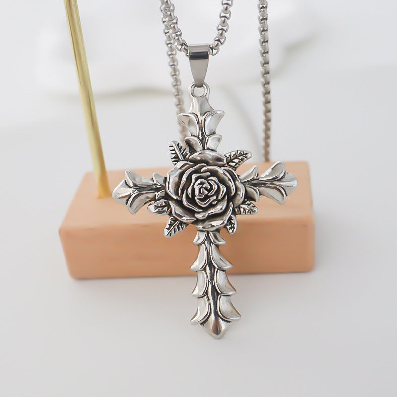 Pendant Fashion Creative Roses High-grade Winter Necklaces