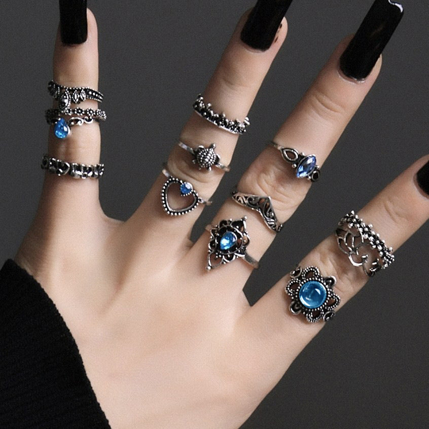 Ornament Retro Diamonds Carved Crown Gemstone Rings