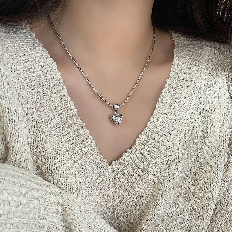 Peach Heart Pendant Female Personality Ornament Simple Three-dimensional Necklaces