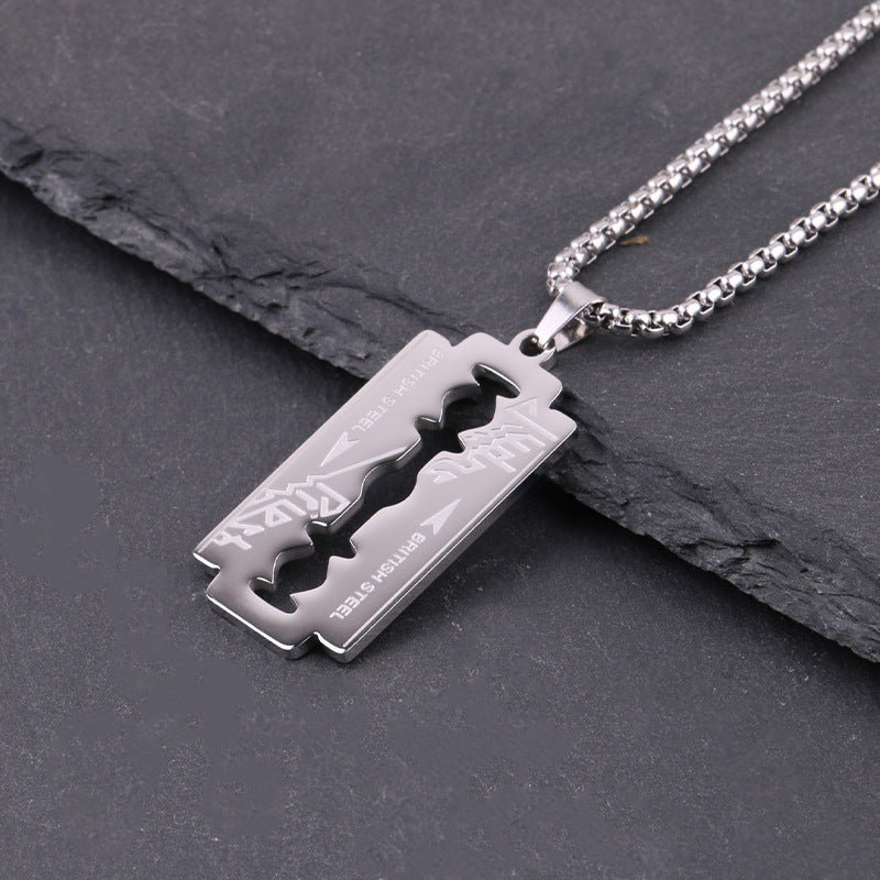 Femmes et hommes Hop Titanium Steel Blade Simple Fashion et longs colliers de pull