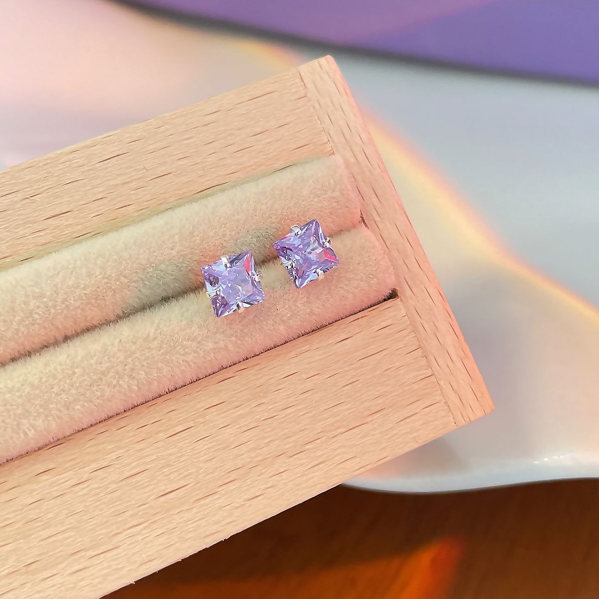 Women's High-grade Sier Needle Design Sense Special Earrings