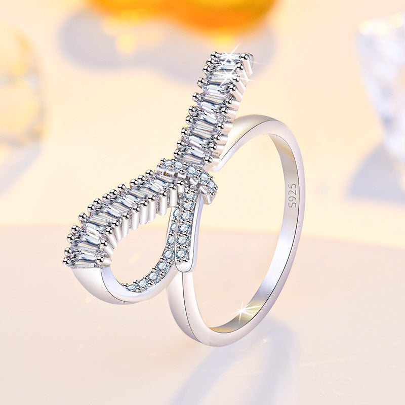 Women's Entry Lux Bow Open-end Zircon Design Rings
