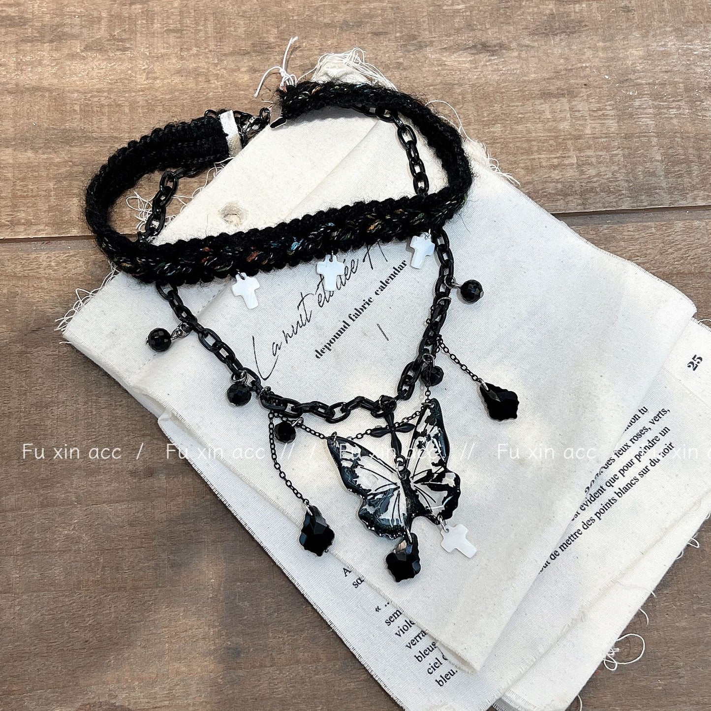 Hand-woven Dark Butterfly Niche Advanced Black Diamond Necklaces