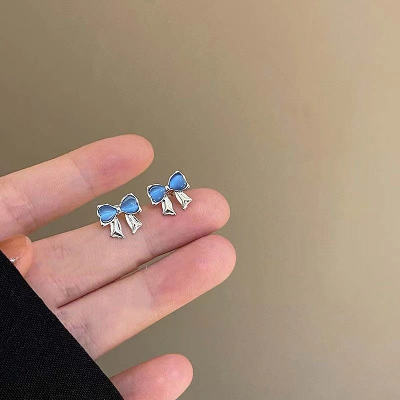Damen-Ringe mit Schleife von Sweet Elegance in frischem Blau mit Opal