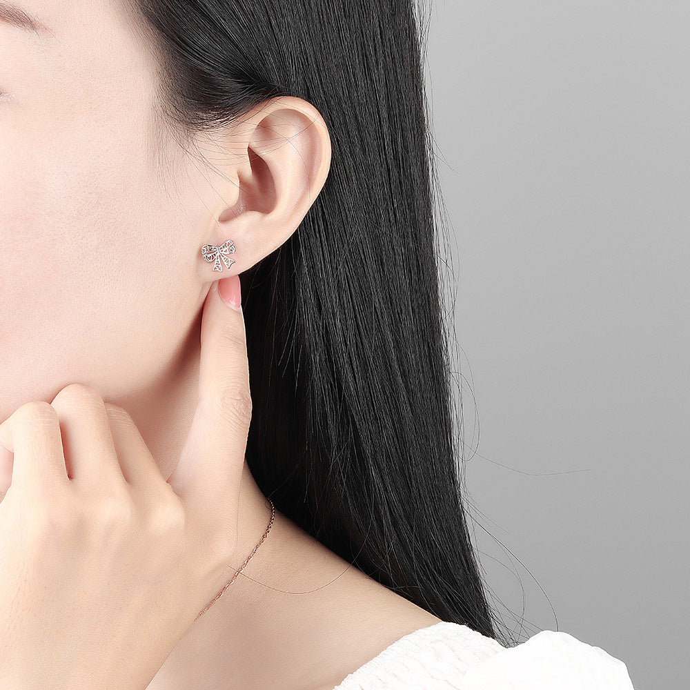 Women's Hollow Bow Cute And Compact Sweet Earrings