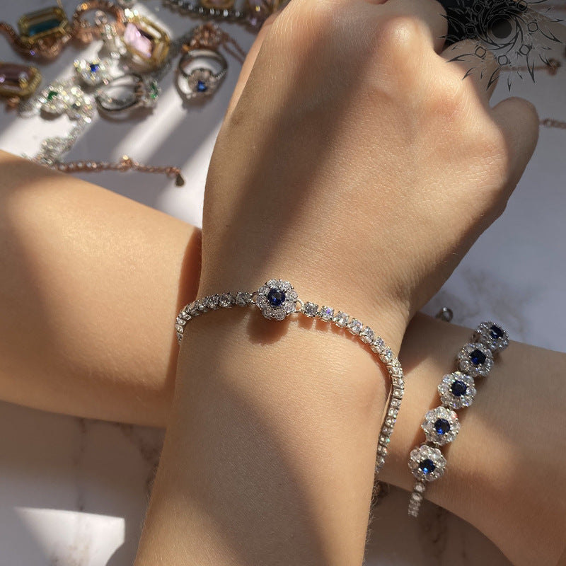 Farbige Edelsteine weibliche vergoldete Mode Temperament grüne Armbänder