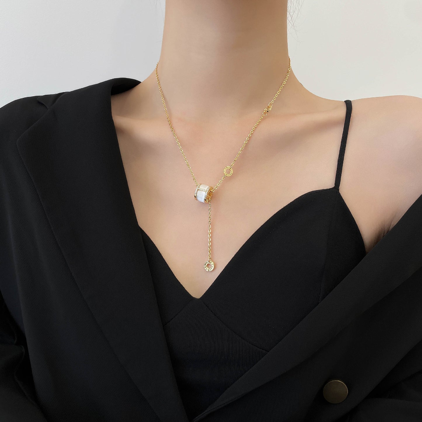 Women's Luxury Opal Small Waist High-grade Sweater Long Necklaces