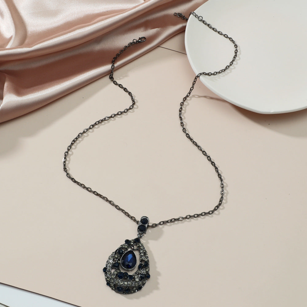 Women's Drop Love Pendant Vintage Elegant Metal Necklaces