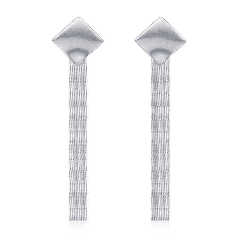 Female Simple Graceful Metal Quality Street Earrings