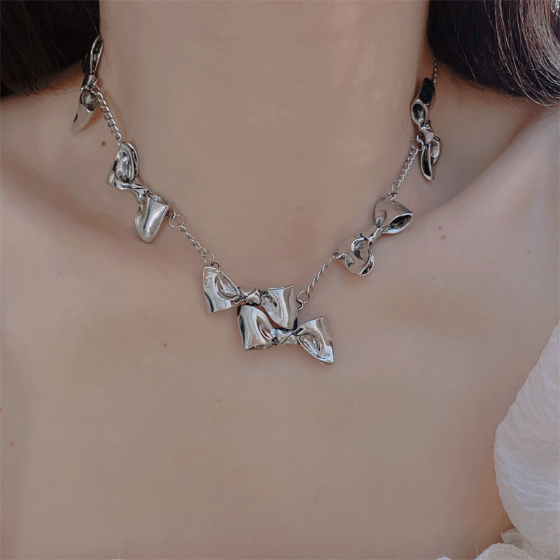 Collier avec nœud pour femme, personnalité de Niche, chaîne de clavicule douce