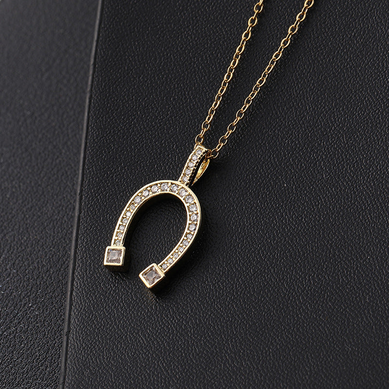Design Horseshoe Color Zircon Pendant Copper Micro Inlaid Gold-plated Necklaces